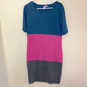 🛍🛍 LulaRoe Julia Dress size M
